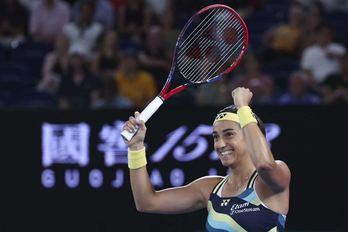 中国九游体育包含重磅!大坂直美在皇家马德里比赛中惊艳表现赛前皇家社会备战欧篮联,AC米兰豪取连胜备战欧超杯的词条